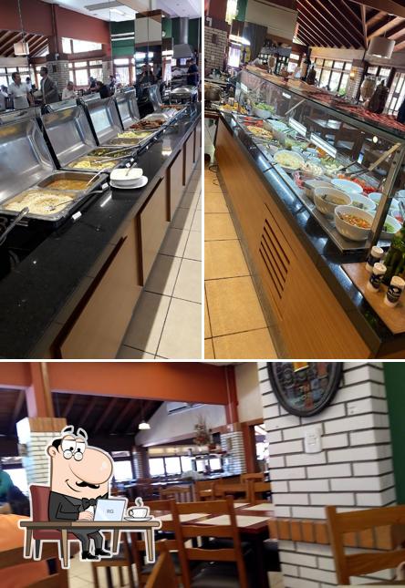 Veja imagens do interior do Galeteria Toscana