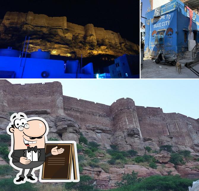 Enjoy the view at the outside area of Kim Mohan'S Restaurant & Cafe