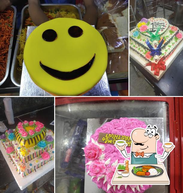 Meals at ARCOT CHARMAN SWEETS AND BAKKERY