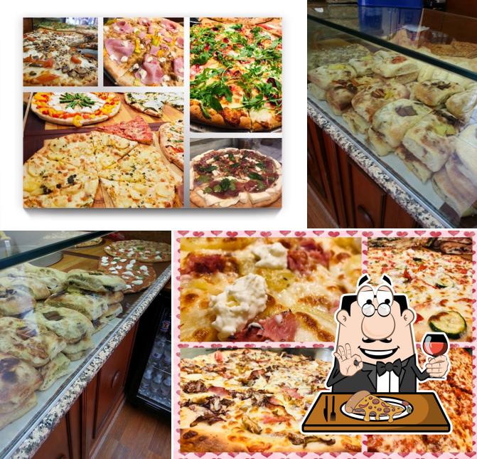 A Pizzeria Reginella, puoi goderti una bella pizza