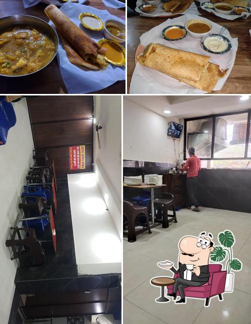 The interior of AKNI ANNA DOSA