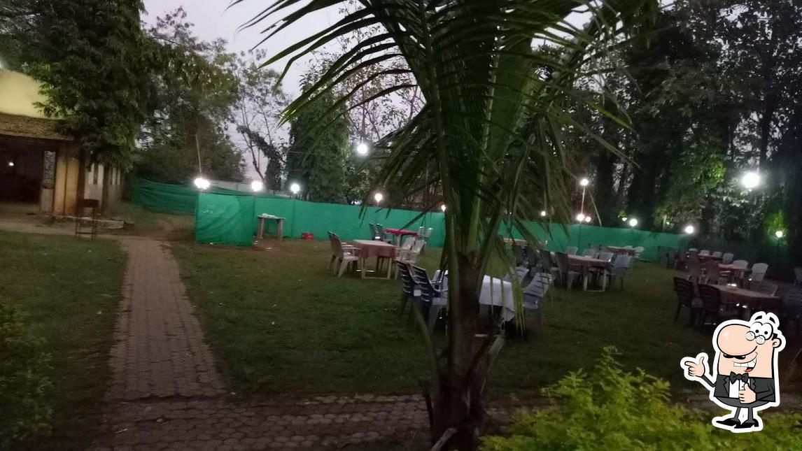 Hotel Apratim Family Garden Restaurant & Bar picture