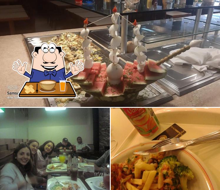 Comida em Fogão de Ouro