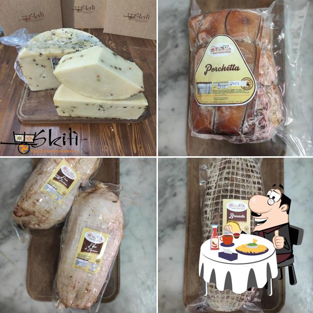 Piatto di formaggi al Skitì - Tipicità Siciliane Distefano