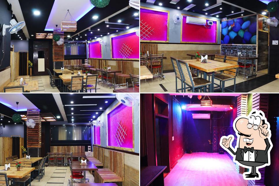 The interior of VRANDA RESTAURANT CAFE AND PARTY HALL