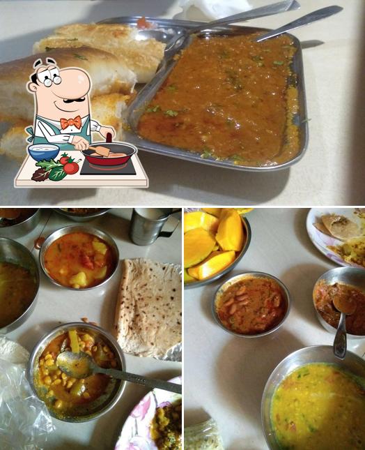 Chicken curry at Tulsi Hotel