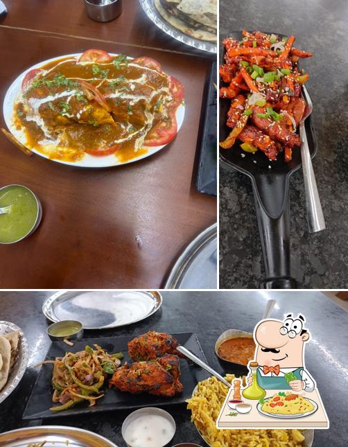 Food at BHAIJAAN DHABA