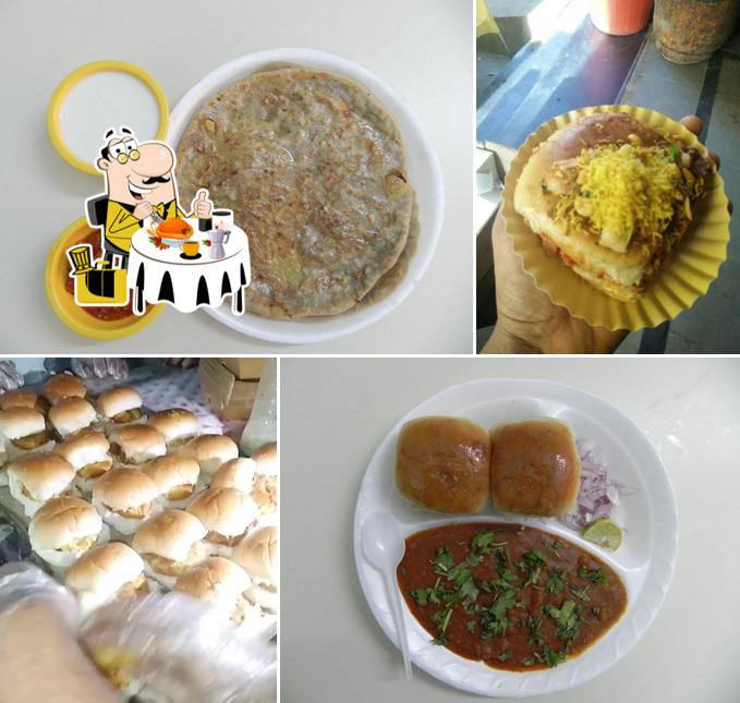 Meals at Vada Pav Station