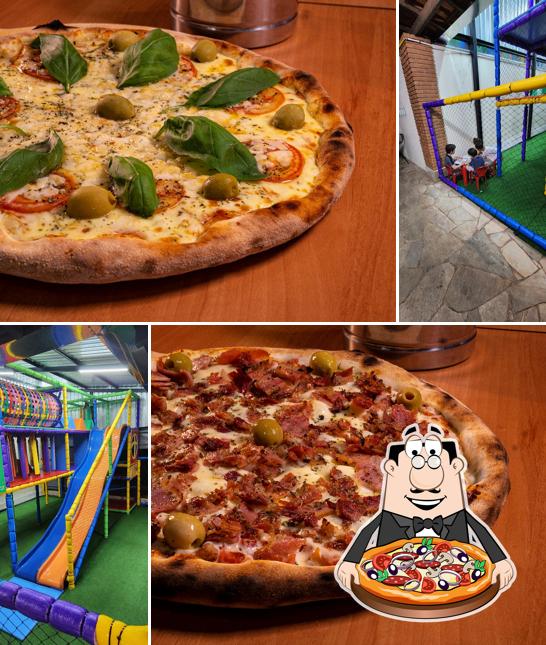 Peça diferentes variedades de pizza