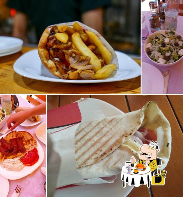 Nourriture à Taste Fast Food Grill Traditional