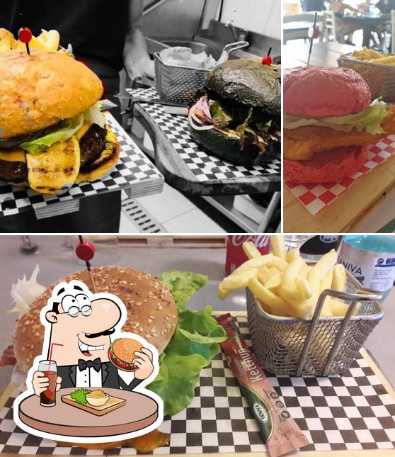 Prova un hamburger a Ristorante Dal Capitano Di Carli Emanuela