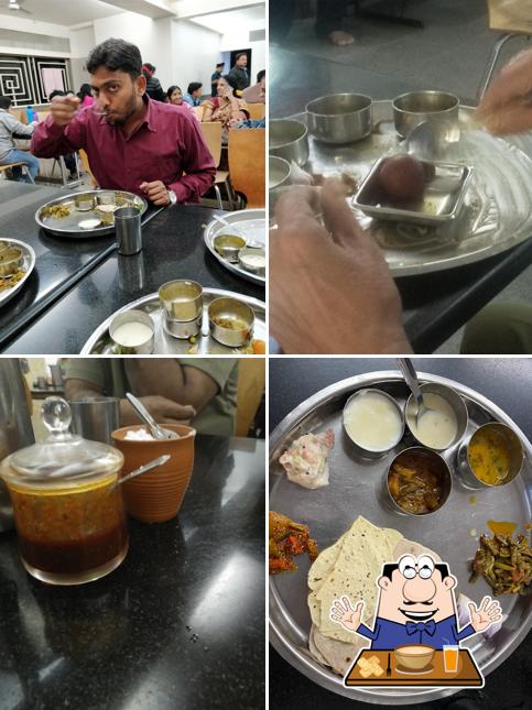 Meals at Gayatri Bhojnalaya