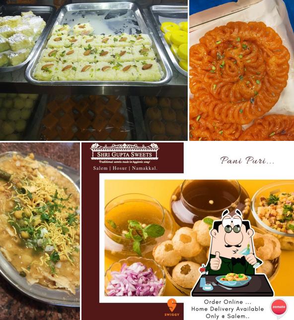 Macaroni and cheese at Shri Gupta Sweets - Old Bus Stand