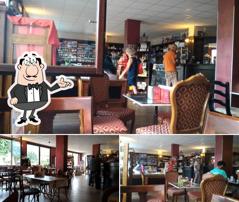 Siediti a un tavolo di Sulla Strada Cafè