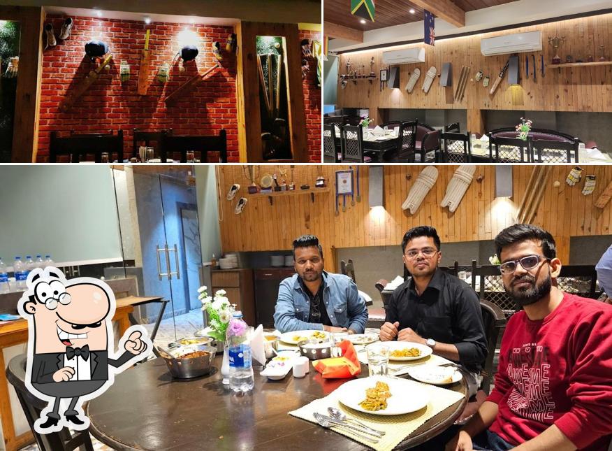 Check out how Kapil Dev's Elevens looks inside