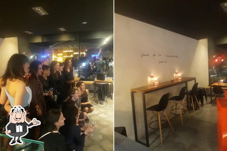 Dai un'occhiata agli interni di Alberto's