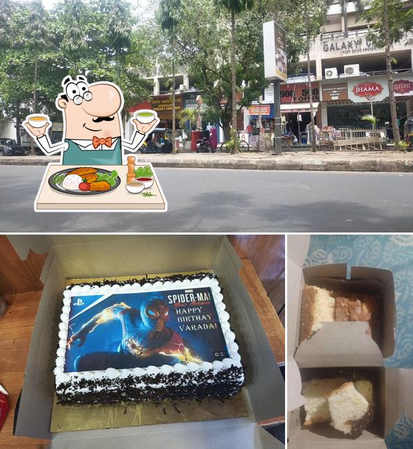 Among various things one can find food and exterior at Bangalore Iyengar's Bakery