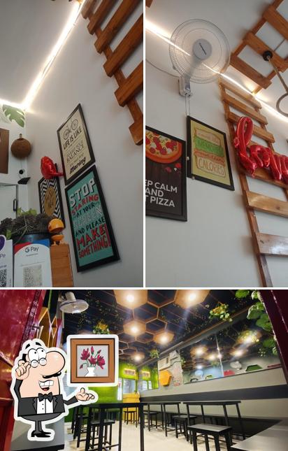 Check out how taste.mates cafe looks inside