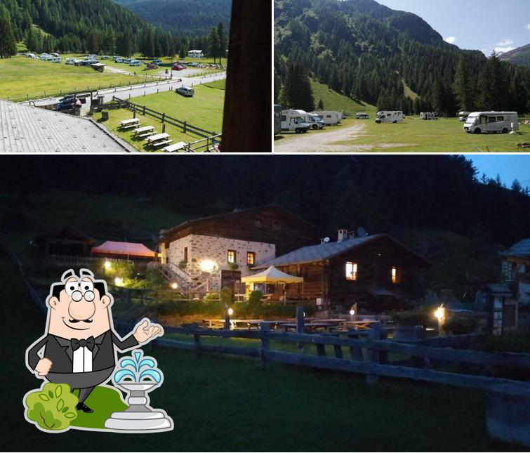 Goditi la vista dagli esterni di Agriturismo La Casetta della Zia Edda