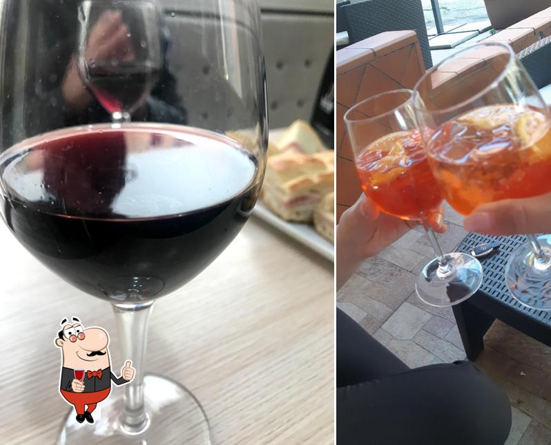 È gradevole bersi un bicchiere di vino a Il Capriccio