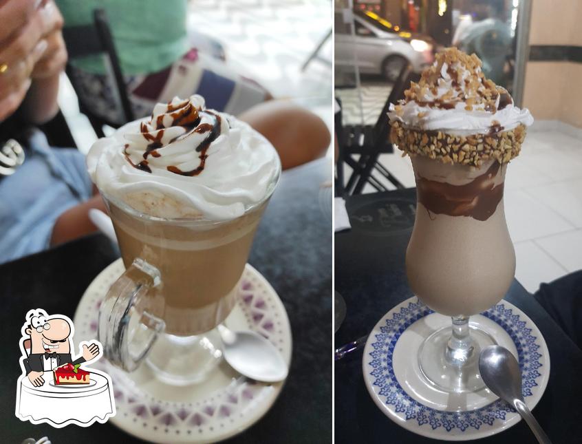 Bom Bistrô Cafeteria provê uma seleção de sobremesas