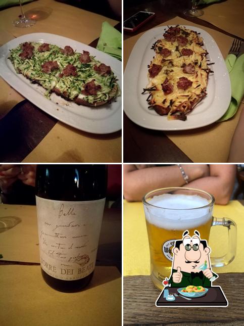 La cantina del brigante si caratterizza per la cibo e interni