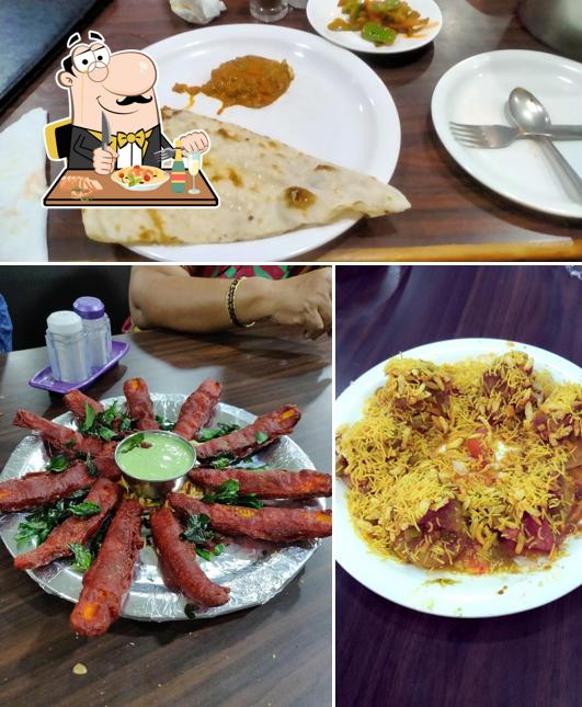 Food at The Happy Vegetarian
