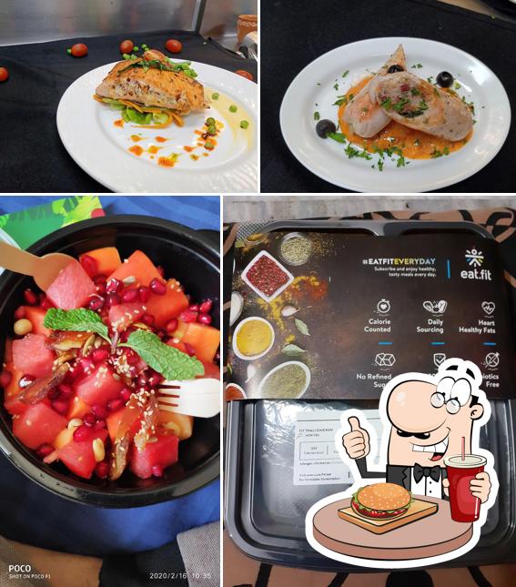 Order a burger at Eat.Fit