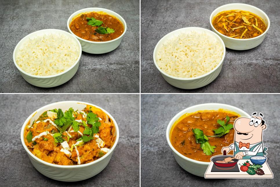 Chicken curry at KhaanaPina Cafe