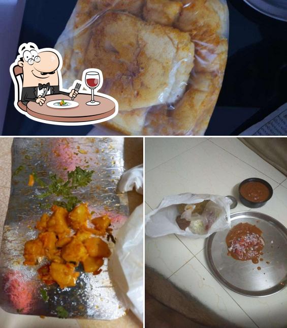 Meals at RAJU PAVBHAJI COUNTER