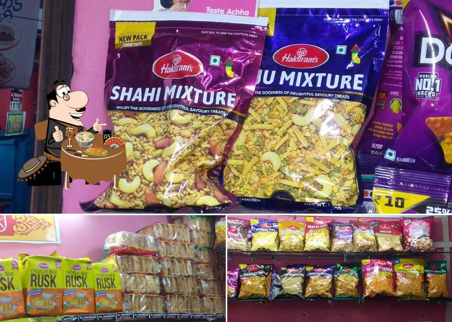 Food at AL REHMANI CANTEEN