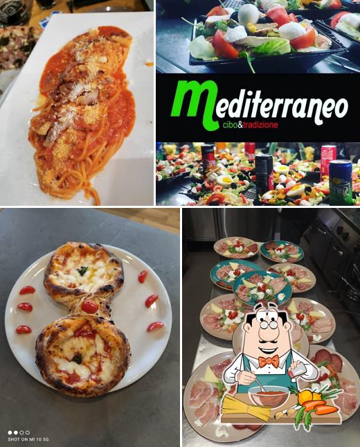 Spaghetti alla bolognese al Mediterraneo Piano D'accio