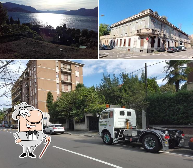 Guarda gli esterni di Caffè De Bernardi