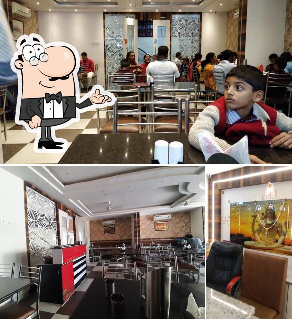 Check out how Shree Santosh Family Dhaba veg Restaurant(100% PURE VEG & JAIN FOOD)North Indian food looks inside