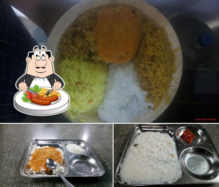 Food at Indira Canteen - Majestic (Near Kempegowda Metro station)