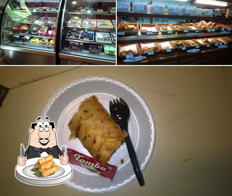 Spring rolls at Wonder Bread