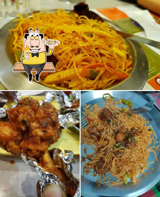 Try out seafood at Aryan Family’s Delight