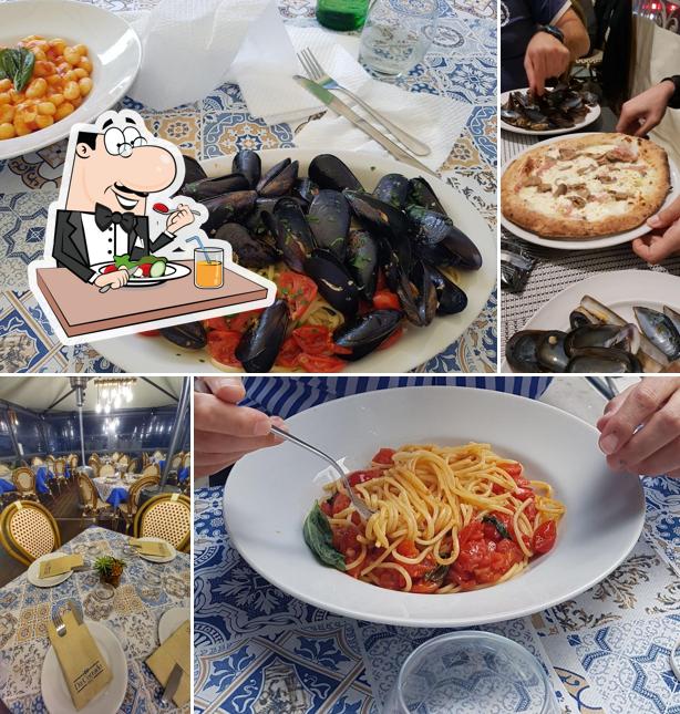 Cibo al Ristorante Da Corrado 1957 ️ Via Foria