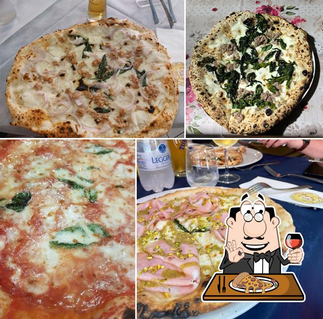 Prenditi una pizza a Da ciccio all'agora'