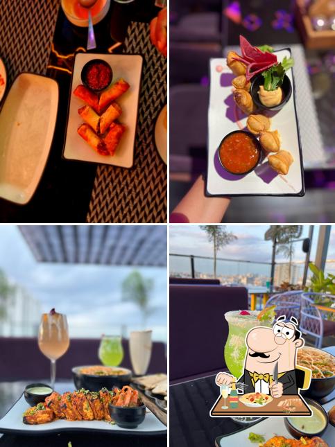 Food at VR CAFE & RESTAURANT