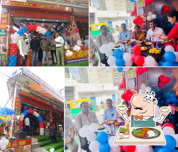 Food at Shree Mahaveer Rabdi Bhojnalya