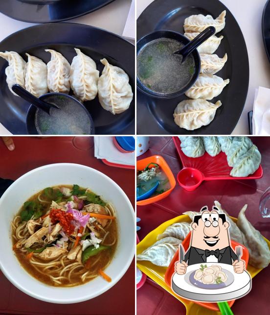 Dumplings at Momo Hub