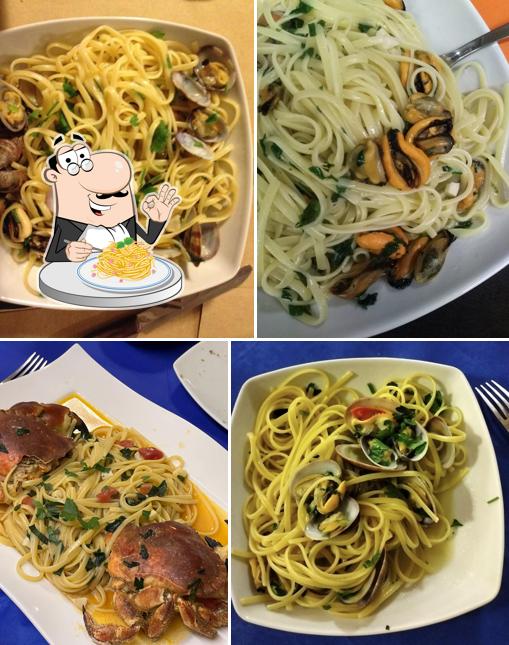 Spaghetti alla carbonara al LA COZZA D'ORO RESTAURANT