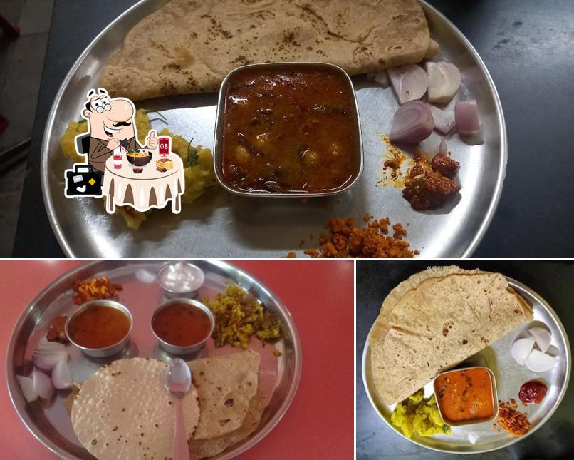 Meals at Anadi Caterers