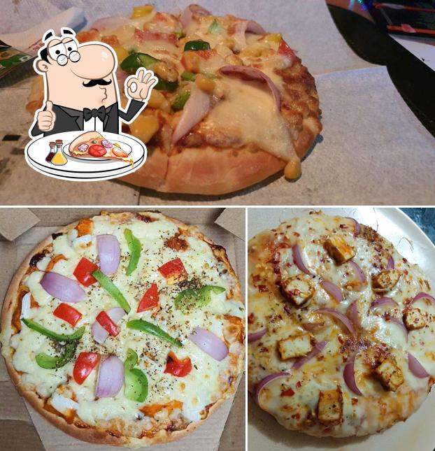 Pick pizza at BURGERS & BREW