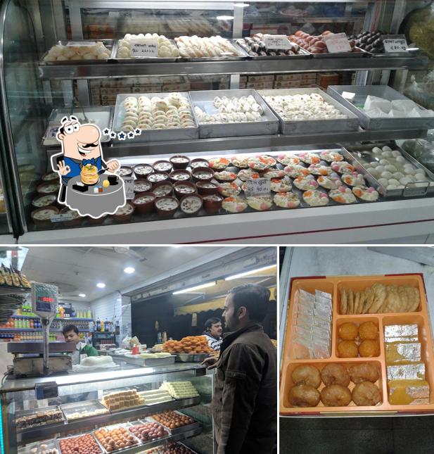 Food at Nagpal Sweets, Tihar Village