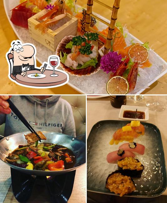 Cibo al Ristorante Sushi Cinese Giapponese Yamada Asian Fusion