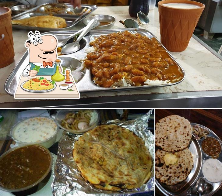 Meals at Baljeet's Amritsari Koolcha