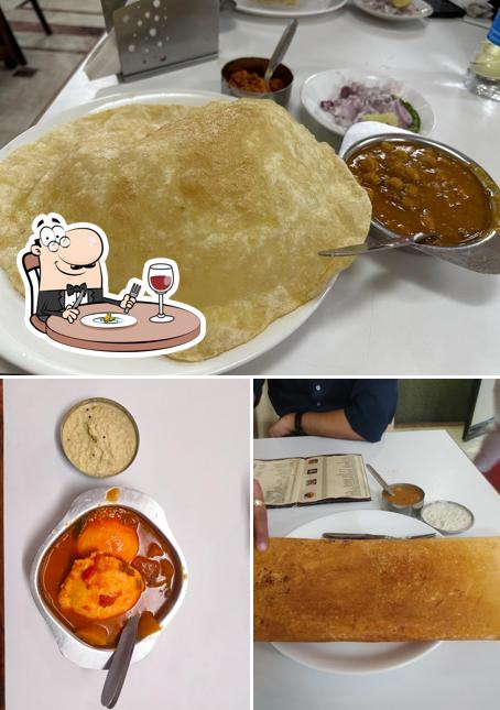 Food at Indian Coffee house Karamchand chowk