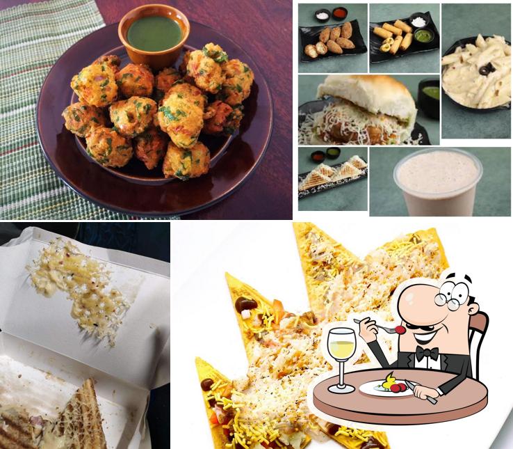 Food at CHAAT DI HATTI